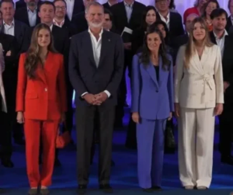 infanta-sofia-princess-leonor-queen-letizia-5