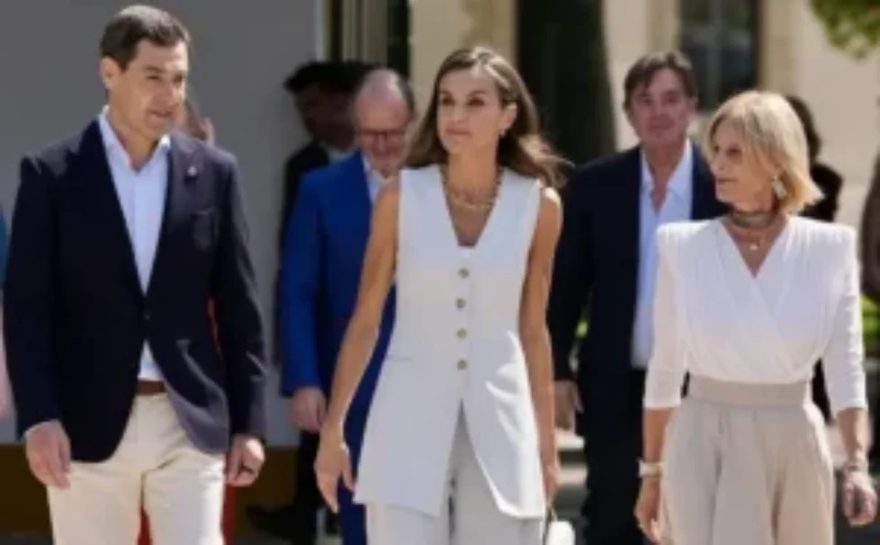 queen-letizia-hugo-boss-blazer-pants-4