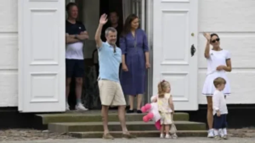 queen-mary-king-frederik-2