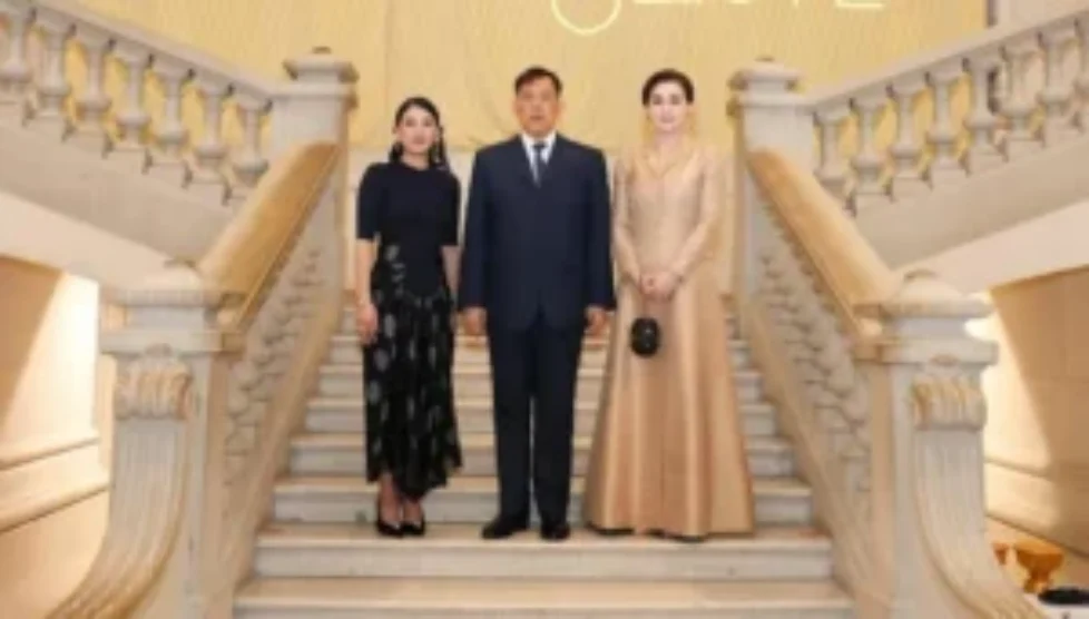 queen-suthida-princess-sirivannavari-10