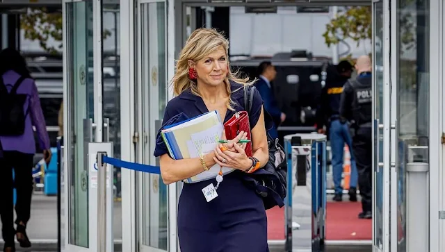 queen-maxima-natan-navy-dress-4