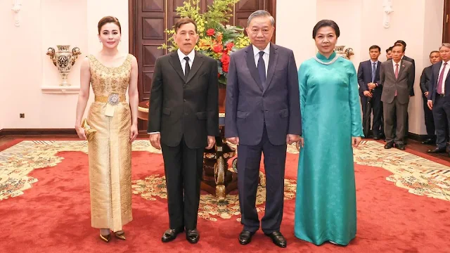 queen-suthida-1